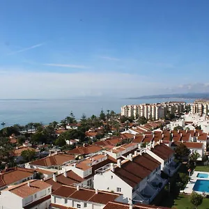 Apartamento Coqueto Con Vista Al Mar, Castillo Bajo